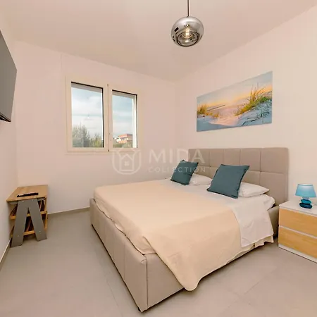 Luxury Sunsets Apartment