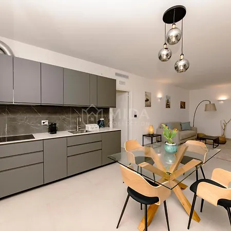 Luxury Sunsets Apartment *